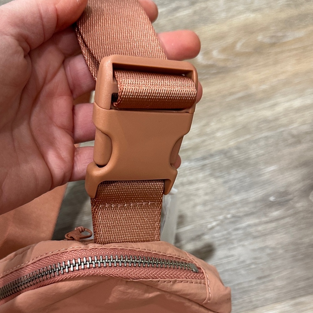NWT! lululemon Copper Everywhere Belt Bag Size Small - Picture 9 of 11